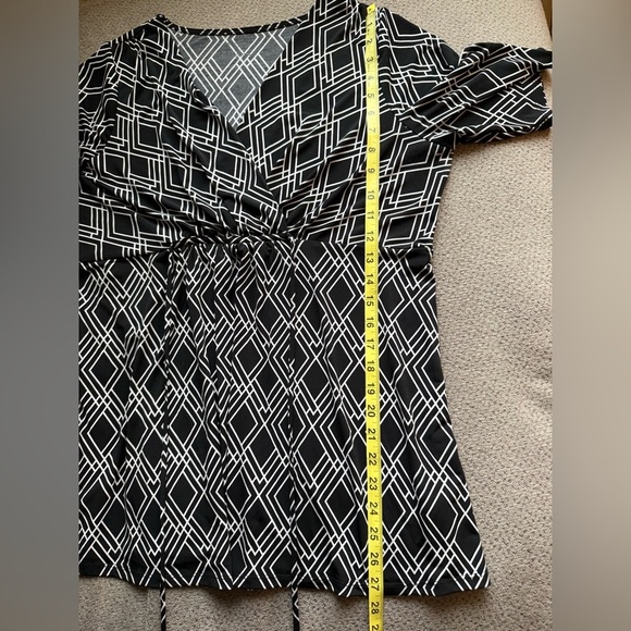 Motherhood black and white Blouse Large Breastfeeding friendly - Picture 6 of 7